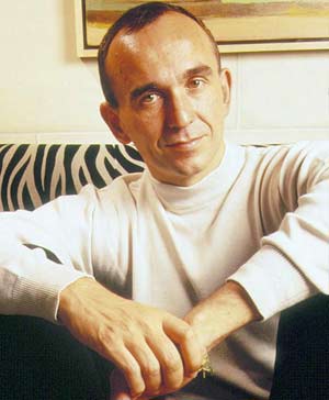 Molyneux odznaczony