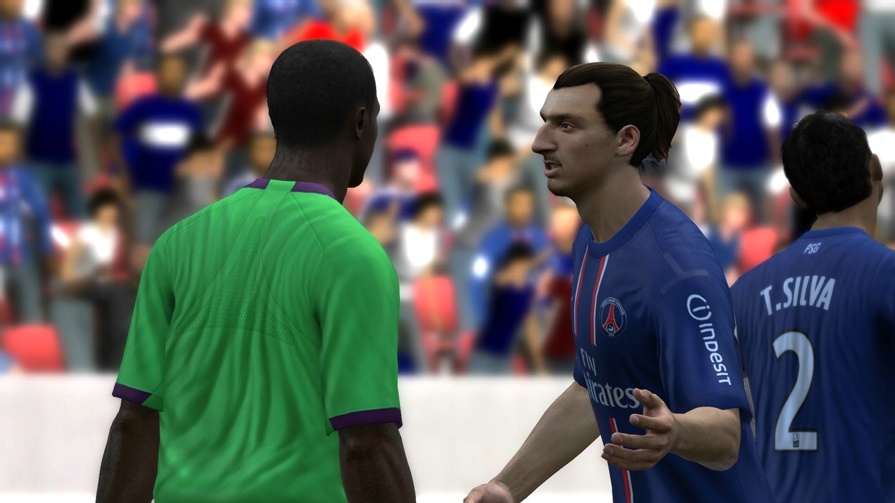 FIFA 14 na PlayStation 4 w ofercie sklepu Amazon