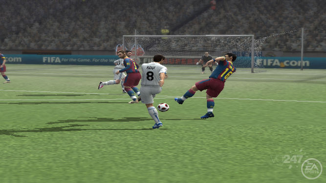 Tak właśnie wygląda FIFA 11 na... PlayStation 2