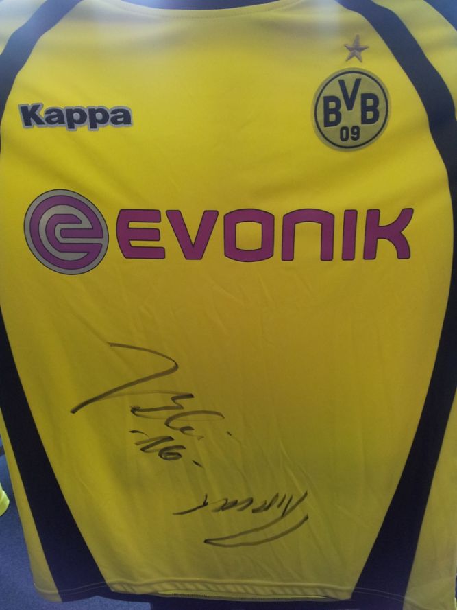 Wygraj koszulkę Borussii Dortmund z autografami