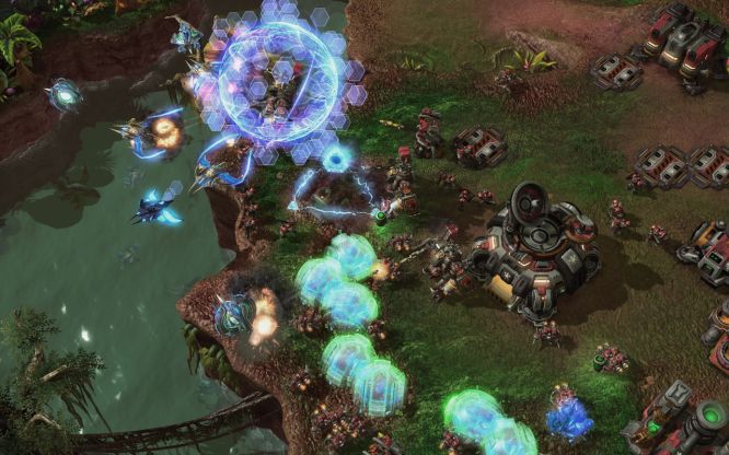StarCraft II: gracze mogą zmienić teraz za darmo nazwy swoich postaci