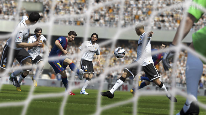 Sprzedaż gier w Wielkiej Brytanii - FIFA 14 na szczycie, GTA 5 spada na drugie miejsce