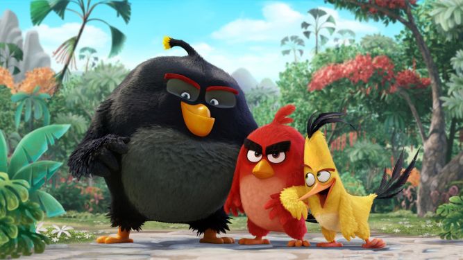 Nowy zwiastun filmu Angry Birds pokazuje dlaczego nie wolno pić wody z jeziora...