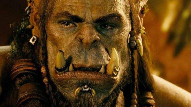 Film Warcraft był politycznym polem minowym - mówi reżyser