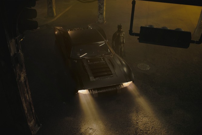 Batmobil na pierwszych zdjęciach z planu filmowego The Batman!